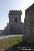 Oberrhein: Reichsritterstift in Bodenheim - Foto: Stefan Frerichs / RheinWanderer.de