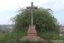 Oberrhein: Bergkreuz bei Nackenheim - Stefan Frerichs / RheinWanderer.de