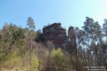 Pfälzerwald: Hochstein bei Dahn - Foto: Stefan Frerichs / RheinWanderer.de