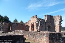 Pfälzerwald: Oberer Teil von Burg Neudahn - Foto: Stefan Frerichs / RheinWanderer.de