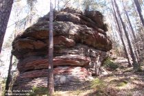 Pfälzerwald: Schusterbänkelfelsen - Foto: Stefan Frerichs / RheinWanderer.de