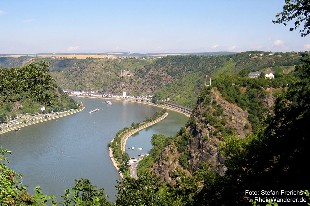 Mittelrhein: Blick bei Maria Ruh rheinabwärts auf Loreleyfelsen - Foto: Stefan Frerichs / RheinWanderer.de