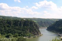 Mittelrhein: Aussicht vom Loreleyblick rheinaufwärts - Foto: Stefan Frerichs / RheinWanderer.de