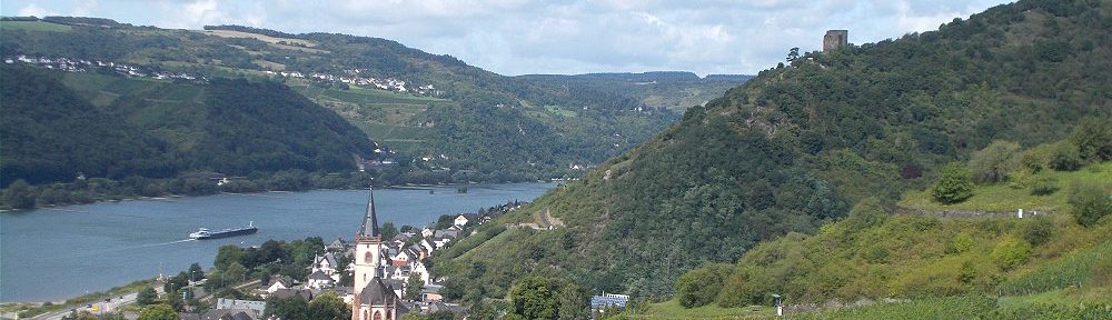 Mittelrhein: Blick auf Lorch - Foto: Stefan Frerichs / RheinWanderer.de