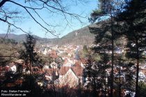 Pfälzerwald: Blick auf Lug - Foto: Stefan Frerichs / RheinWanderer.de