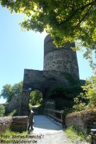 Mittelrhein: Eingang der Burgruine Stahlberg - Foto: Stefan Frerichs / RheinWanderer.de