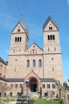 Inselrhein: Abtei Sankt Hildegard bei Rüdesheim - Foto: Stefan Frerichs / RheinWanderer.de