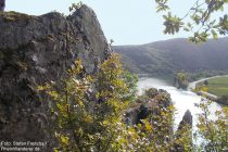 Mosel: Drei-Zinnen-Felsen - Foto: Stefan Frerichs / RheinWanderer.de