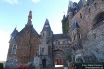 Mosel: Inneres Tor der Reichsburg in Cochem - Foto: Stefan Frerichs / RheinWanderer.de