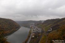 Mosel: Rabenlay-Blick auf Hatzenport - Foto: Stefan Frerichs / RheinWanderer.de