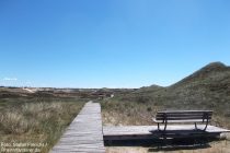 Amrum: Bohlenweg zwischen Quermarkenfeuer und Vogelkoje - Foto: Stefan Frerichs / RheinWanderer.de