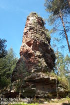 Pfälzerwald: Felsturm der Retschelfelsen bei Bruchweiler-Bärenbach - Foto: Stefan Frerichs / RheinWanderer.de