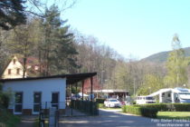 Pfälzerwald: Campingplatz Wachenheim im Burgtal - Foto: Stefan Frerichs / RheinWanderer.de