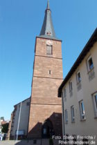 Pfälzerwald: Sankt-Ulrich-Kirche von Deidesheim - Foto: Stefan Frerichs / RheinWanderer.de