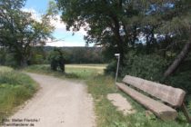 Mittelrhein: Abzweigung nach Burg Lahneck - Foto: Stefan Frerichs / RheinWanderer.de