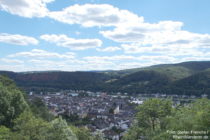 Mittelrhein: Blick von Burg Lahneck auf Oberlahnstein - Foto: Stefan Frerichs / RheinWanderer.de