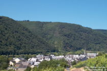 Mosel: Blick auf Mesenich - Foto: Stefan Frerichs / RheinWanderer.de