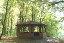 Odenwald: Teehäuschen am Schlosspark von Seeheim - Foto: Stefan Frerichs / RheinWanderer.de