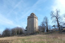 Inselrhein: Bismarckturm von Ingelheim von der Hangseite - Foto: Stefan Frerichs / RheinWanderer.de