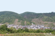 Mosel: Blick auf Sankt Aldegund - Foto: Stefan Frerichs / RheinWanderer.de