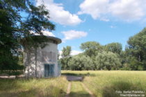 Niederrhein: Wasserwerk im Monheimer Rheinbogen - Foto: Stefan Frerichs / RheinWanderer.de