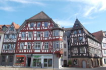 Odenwald: Fachwerkhäuser am Marktplatz in Bensheim - Foto: Stefan Frerichs / RheinWanderer.de