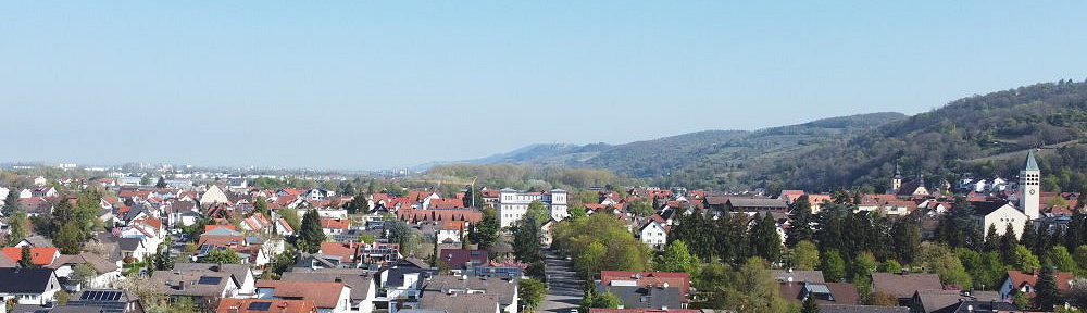 Odenwald: Blick auf Hemsbach an der Bergstraße - Foto: Stefan Frerichs / RheinWanderer.de