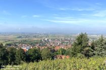 Odenwald: Blick auf Leutershausen an der Bergstraße - Foto: Stefan Frerichs / RheinWanderer.de