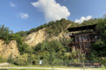 Odenwald: Ehemalige Brecheranlage im Steinbruch Leferenz bei Dossenheim - Foto: Stefan Frerichs / RheinWanderer.de