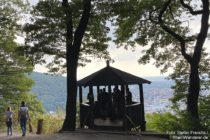 Odenwald: Aussichtspunkt Fuchsrondell bei Heidelberg - Foto: Stefan Frerichs / RheinWanderer.de