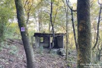 Mittelrhein: Ruine des Dieter-Freese-Unterschlupfs - Foto: Stefan Frerichs / RheinWanderer.de