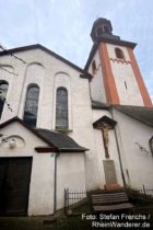 Mittelrhein: Sankt-Clemens-Kirche von Trechtingshausen - Foto: Stefan Frerichs / RheinWanderer.de