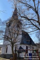 Nahe: Evangelische Kirche in Guldental-Heddesheim - Foto: Stefan Frerichs / RheinWanderer.de