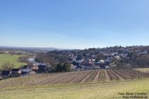 Nahe: Blick auf Laubenheim - Foto: Stefan Frerichs / RheinWanderer.de