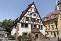 Neckar: Altes Badhaus von Eberbach - Foto: Stefan Frerichs / RheinWanderer.de