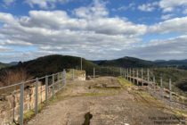 Pfälzerwald: Blick nach Südosten über die Ruine Falkenburg bei Wilgartswiesen - Foto: Stefan Frerichs / RheinWanderer.de