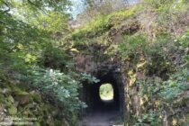 Nahe: Wanderweg am Felsentunnel hinter dem Stegfels - Foto: Stefan Frerichs / RheinWanderer.de