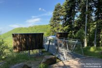 Pfälzerwald: Aussichtsplattform bei Hermersbergerhof - Foto: Stefan Frerichs / RheinWanderer.de