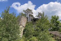 Pfälzerwald: Blick auf den Winschertfelsen von Westen - Foto: Stefan Frerichs / RheinWanderer.de