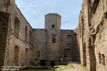 Pfälzerwald: Inneres der Kernburg von Burgruine Gräfenstein bei Merzalben - Foto: Stefan Frerichs / RheinWanderer.de