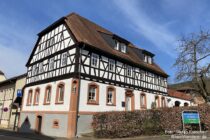 Pfälzerwald: Altes Schulhaus in Merzalben - Foto: Stefan Frerichs / RheinWanderer.de