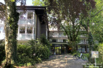 Niederrhein: Waldhotel Tannenhäuschen bei Wesel - Foto: Stefan Frerichs / RheinWanderer.de