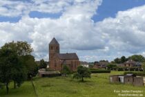 Niederrhein: Blick auf den Emmericher Ortsteil Dornick - Foto: Stefan Frerichs / RheinWanderer.de