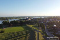 Niederrhein: Blick auf Rees - Foto: Stefan Frerichs / RheinWanderer.de