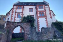 Main: Eingang zur Mildenburg von Miltenberg - Foto: Stefan Frerichs / RheinWanderer.de
