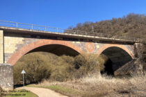 Nahe: Eisenbahnbrücke zwischen Homericher und Enzweiler Tunnel - Foto: Stefan Frerichs / RheinWanderer.de