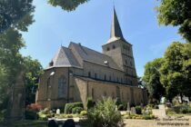 Niederrhein: Stiftskirche Sankt Vitus in Hochelten - Foto: Stefan Frerichs / RheinWanderer.de