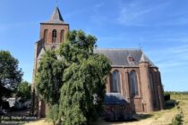 Niederrhein: Sint-Martinuskerk in Oud-Zevenaar - Foto: Stefan Frerichs / RheinWanderer.de