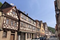 Main: Fachwerkhäuser in Stadtprozelten - Foto: Stefan Frerichs / RheinWanderer.de