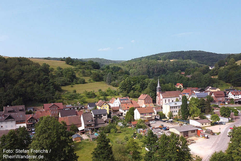 Spessart: Blick auf Wintersbach - Foto: Stefan Frerichs / RheinWanderer.de